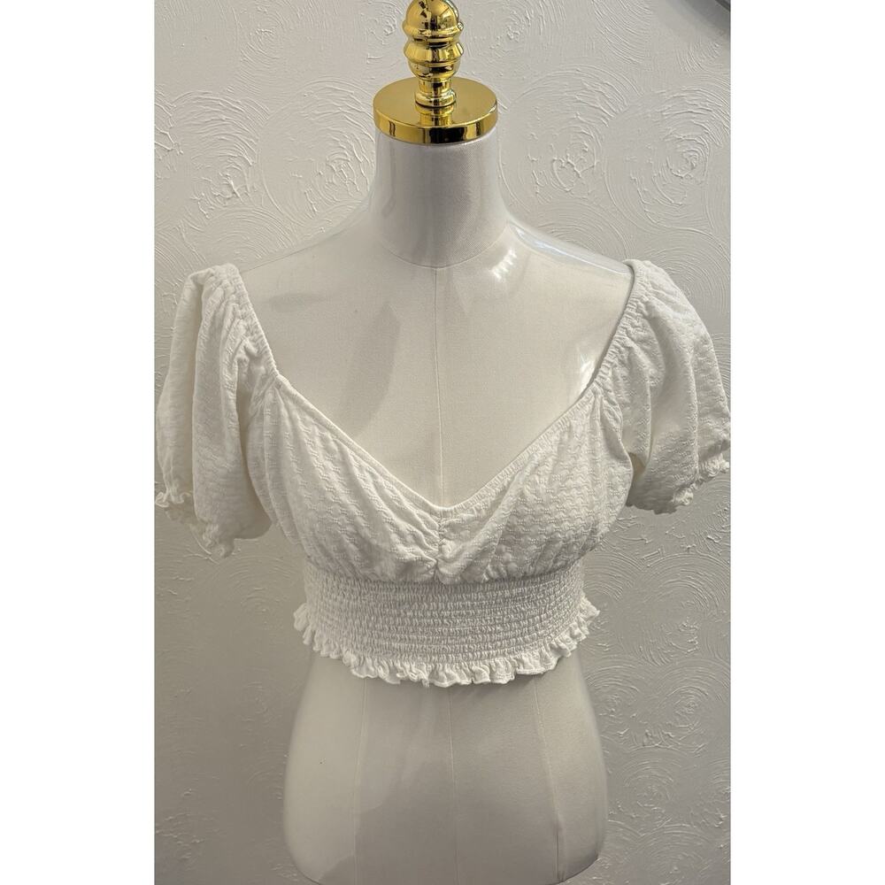 Billabong Love Song White Smocked Cropped Top Size Large Milkmaid Cotton
